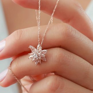 Silvano Jewelry 925 Ayar Gümüş Beyaz Lotus Çiçeği Kolye